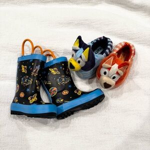 Cat & Jack Bluey slippers Space rain boots bundle lot size 6 fall winter toddler